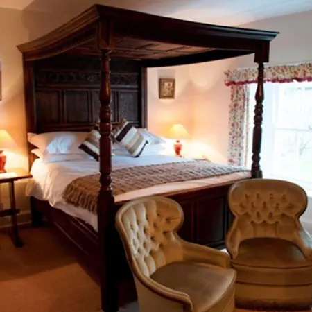 Pheasant Hotel